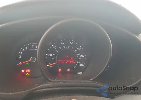 2014 Kia Soul z USA, uszkodzony, nr VIN KNDJN2A25E7057147